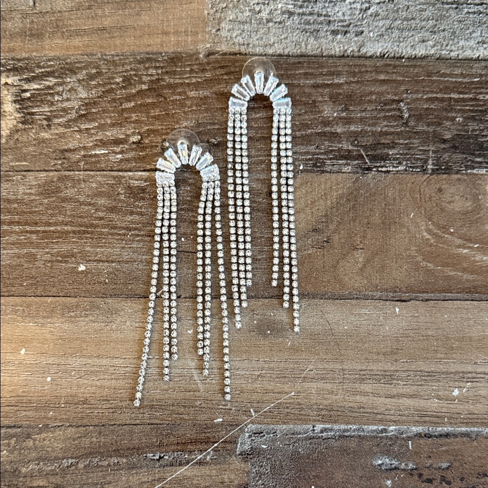 Elegant Silver Rhinestone Dangle Earrings
